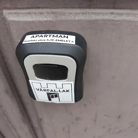 Varfal-lak 아파트