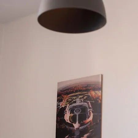 Varfal-lak * 쇼프론