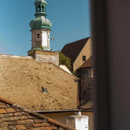 아파트 Varfal-lak *