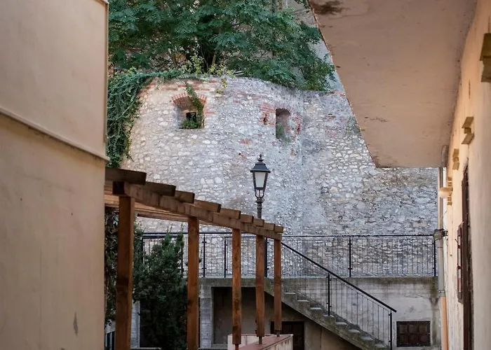 Várfal-lak * Sopron